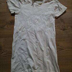 Lululemon White Swiftly